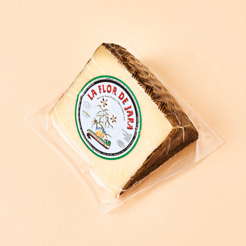 Cuña de queso curado Flor de Jara