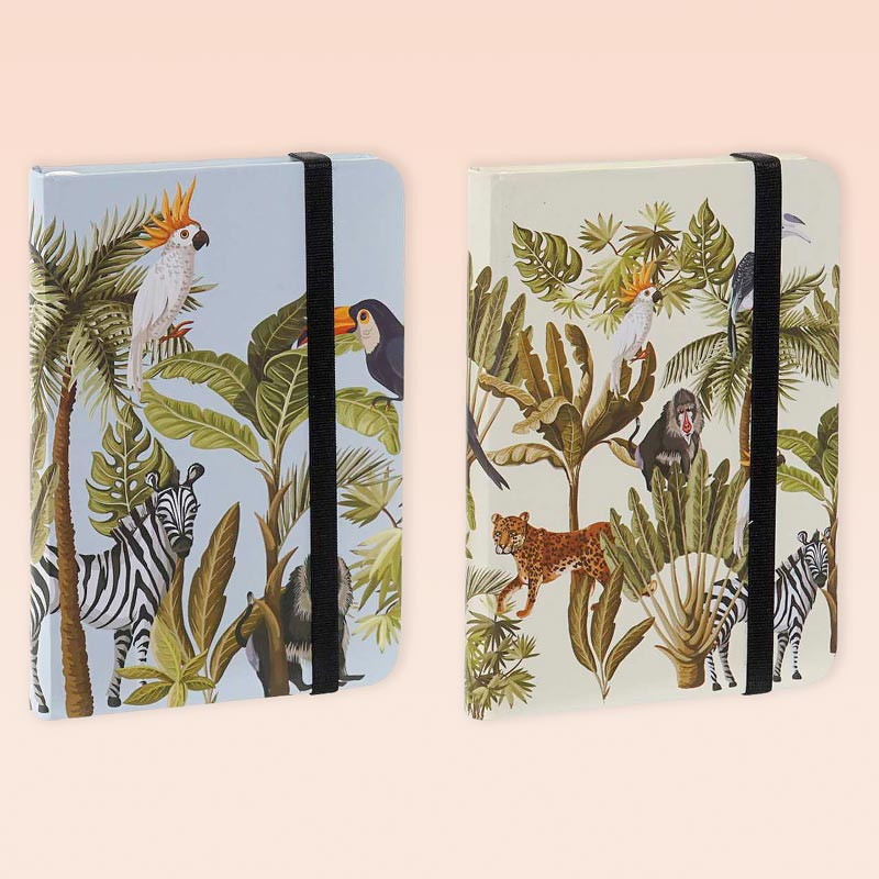 Bonita libreta con decoración tropical